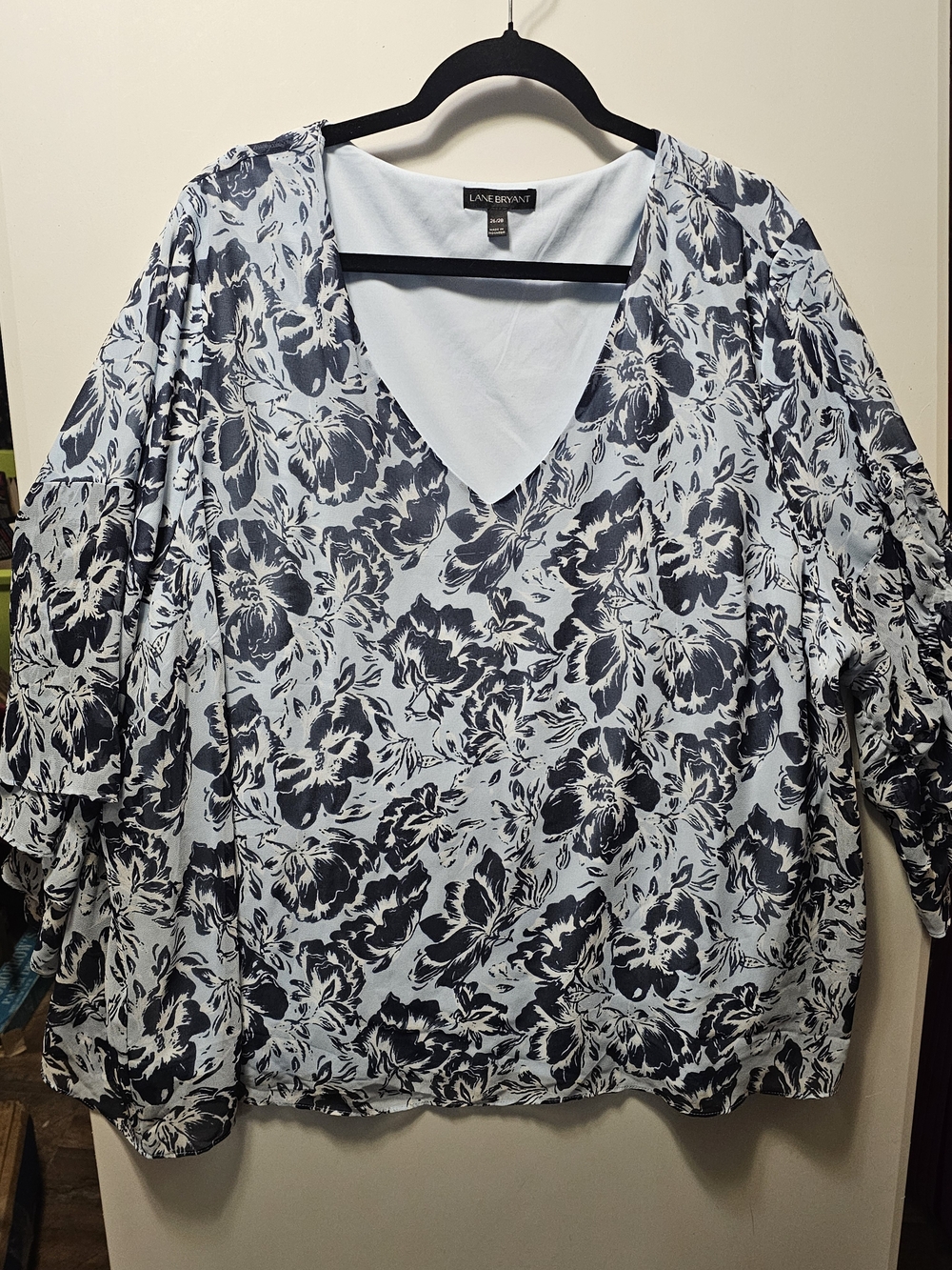 Lane Bryant Light Blue Floral V-Neck Bell Sleeve Top